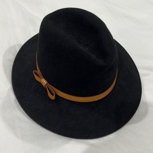 Club Monaco black wool fedora style hat